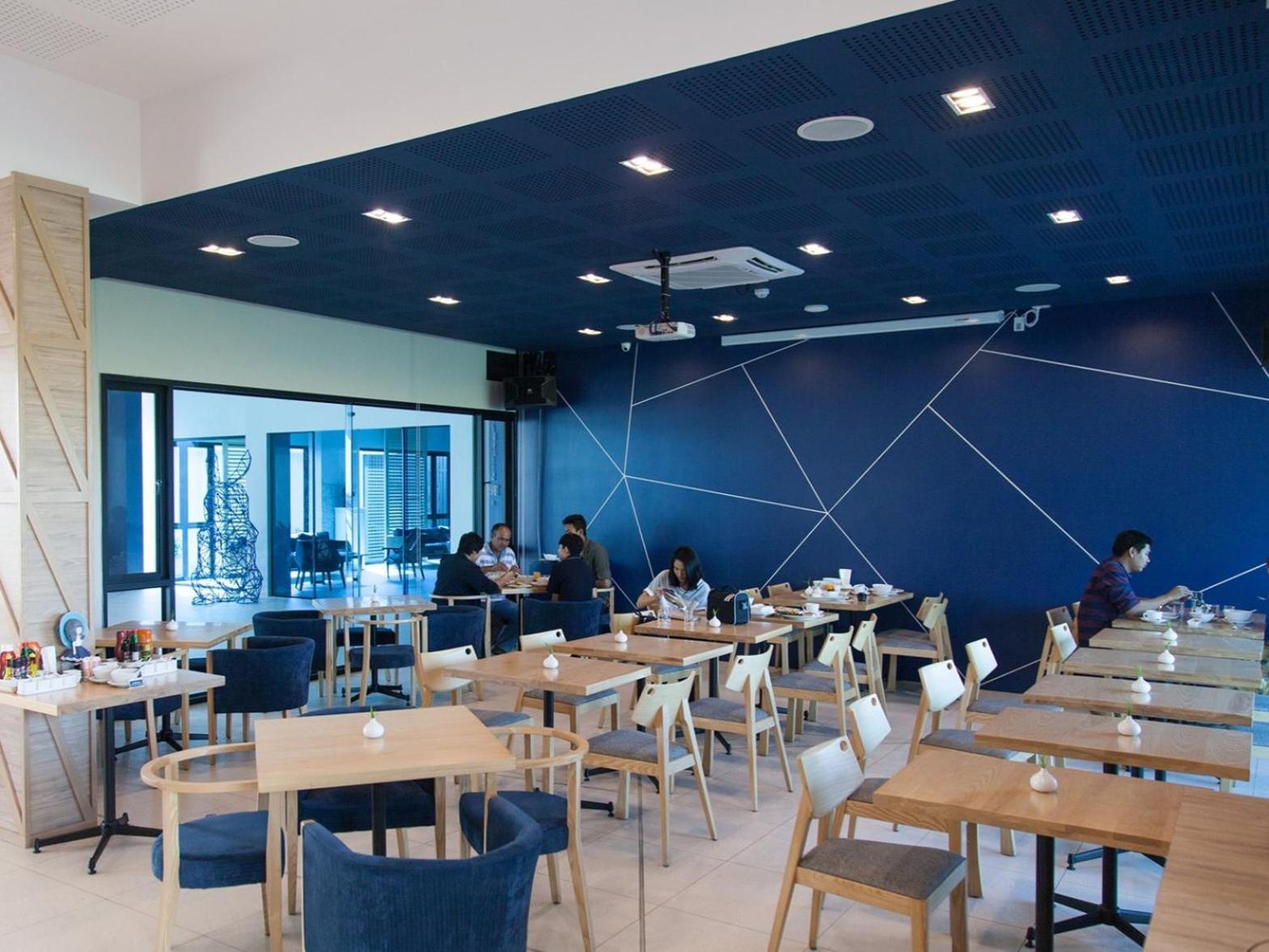 צ'נטאבורי Blue Rabbit Hotel מראה חיצוני תמונה