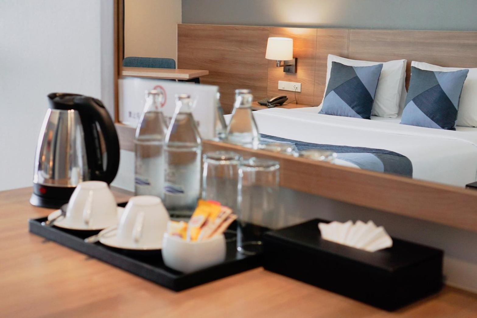 צ'נטאבורי Blue Rabbit Hotel מראה חיצוני תמונה